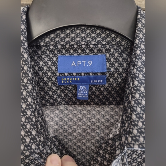 NWT Apt. 9 Premier Flex Slim Fit Button up - Picture 4 of 7